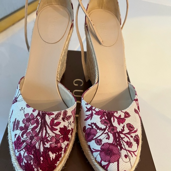 Gucci flora wedges size 39 - Picture 8 of 9